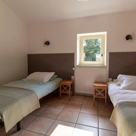 別荘 Goulapie, Village De *