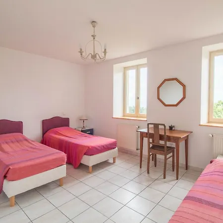 Goulapie, Village De 別荘