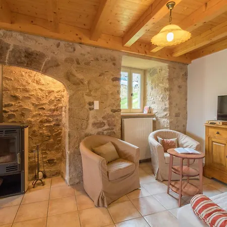 Goulapie, Village De 別荘