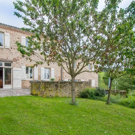 Goulapie, Village De 別荘