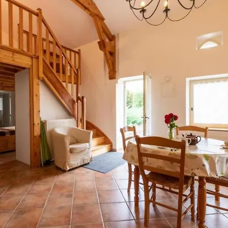 Goulapie, Village De * Saint-Quentin-sur-Sauxillanges