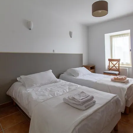 別荘 Goulapie, Village De *