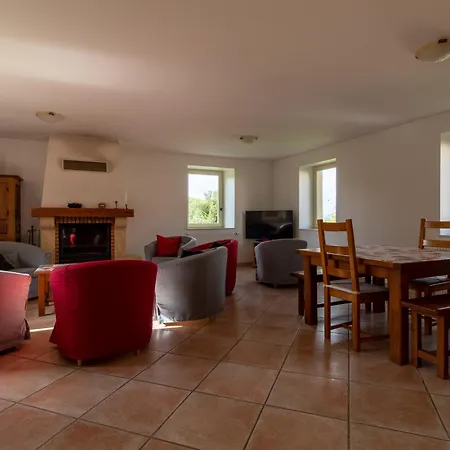 Goulapie, Village De * Saint-Quentin-sur-Sauxillanges