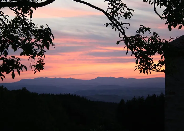 Holiday home Goulapie, Village De Saint-Quentin-sur-Sauxillanges