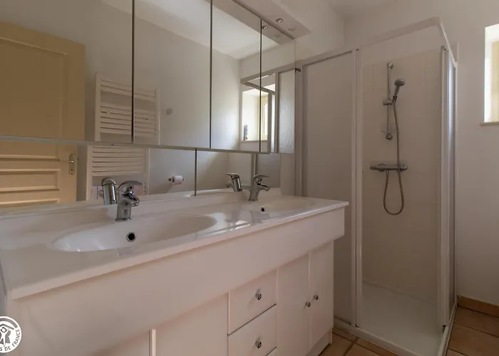 Holiday home Goulapie, Village De Saint-Quentin-sur-Sauxillanges